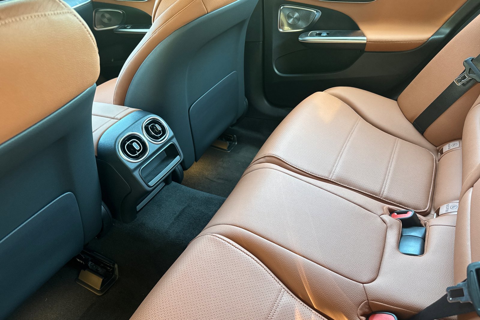 New 2025 Mercedes-Benz C 300 Sedan image 20