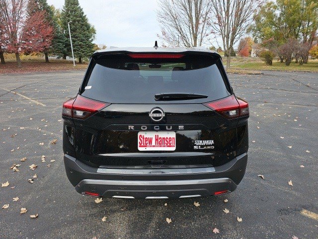 Used 2023 Nissan Rogue SL w/ SL Premium Package image 5