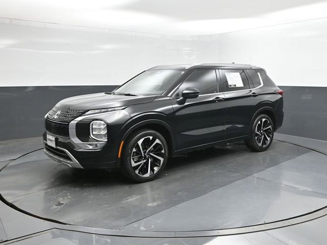 Used 2024 Mitsubishi Outlander SEL FWD image 1