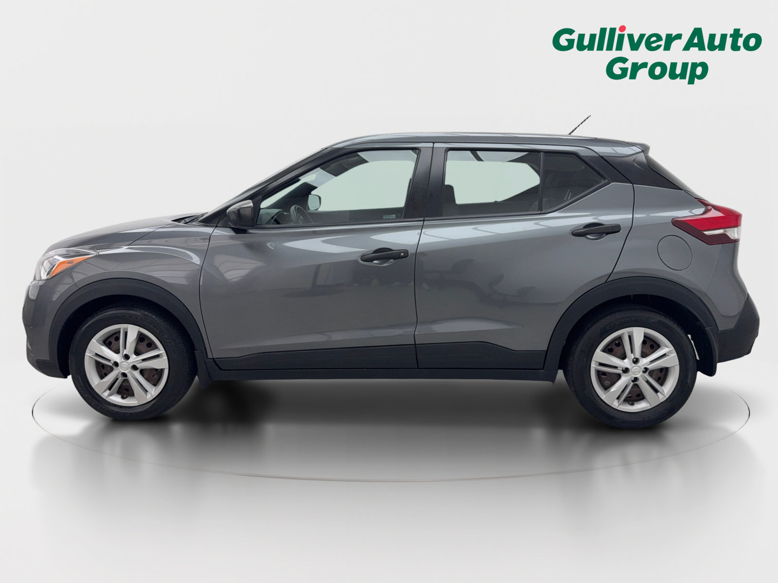 Used 2020 Nissan Kicks S FWD image 3