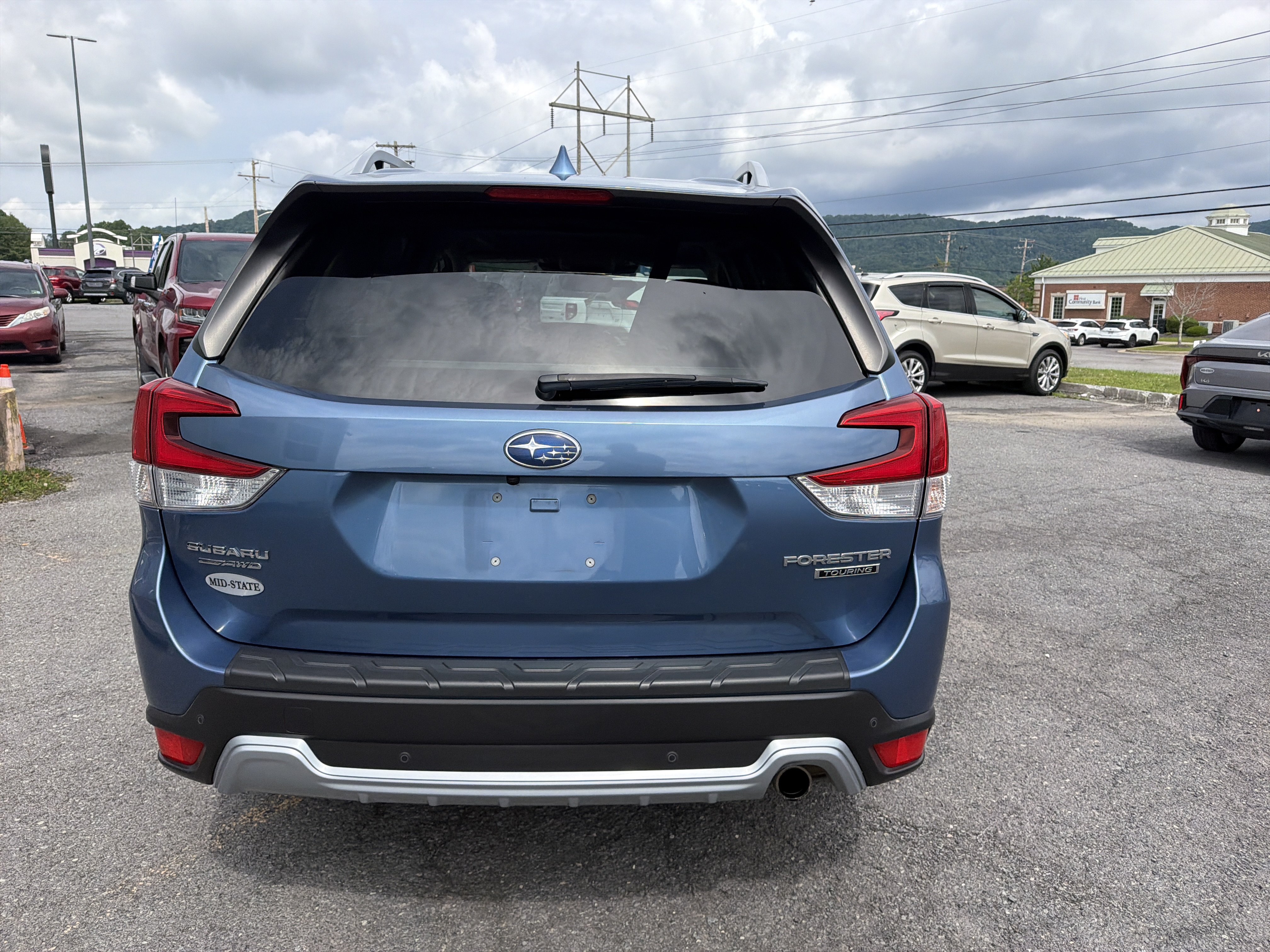 Used 2022 Subaru Forester Touring w/ Popular Package #2 AWD/4WD image 5