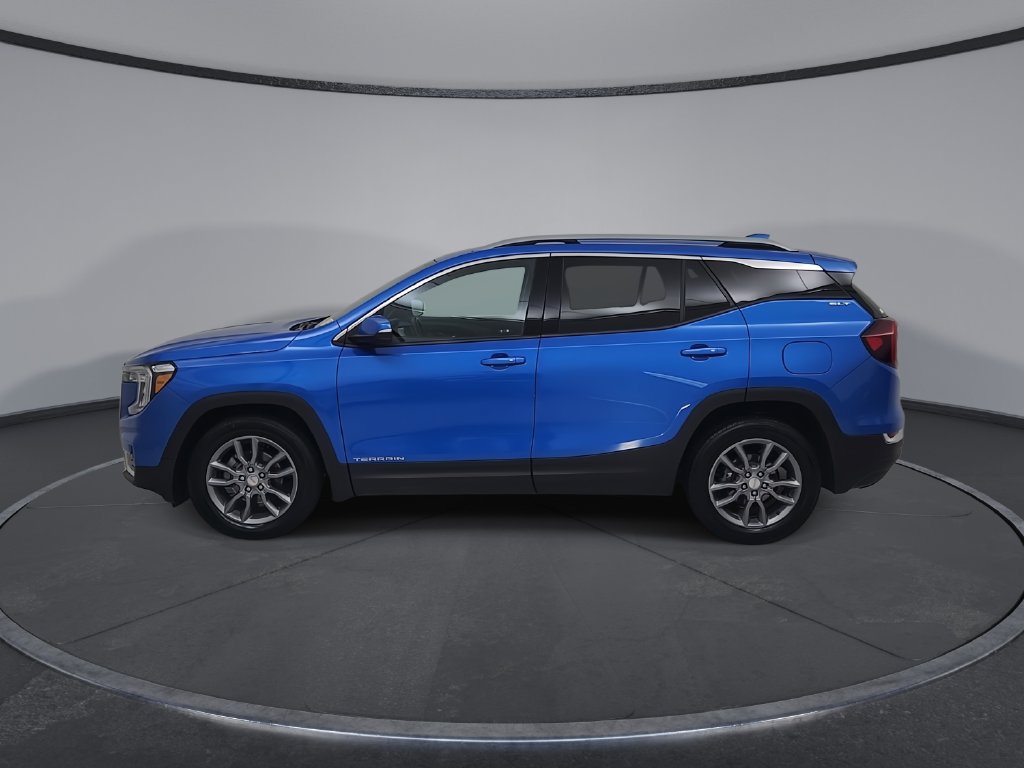 Used 2024 GMC Terrain SLT FWD image 9