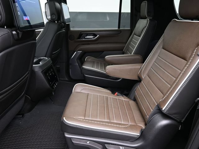 Used 2026 GMC Yukon XL Denali Ultimate AWD/4WD image 11