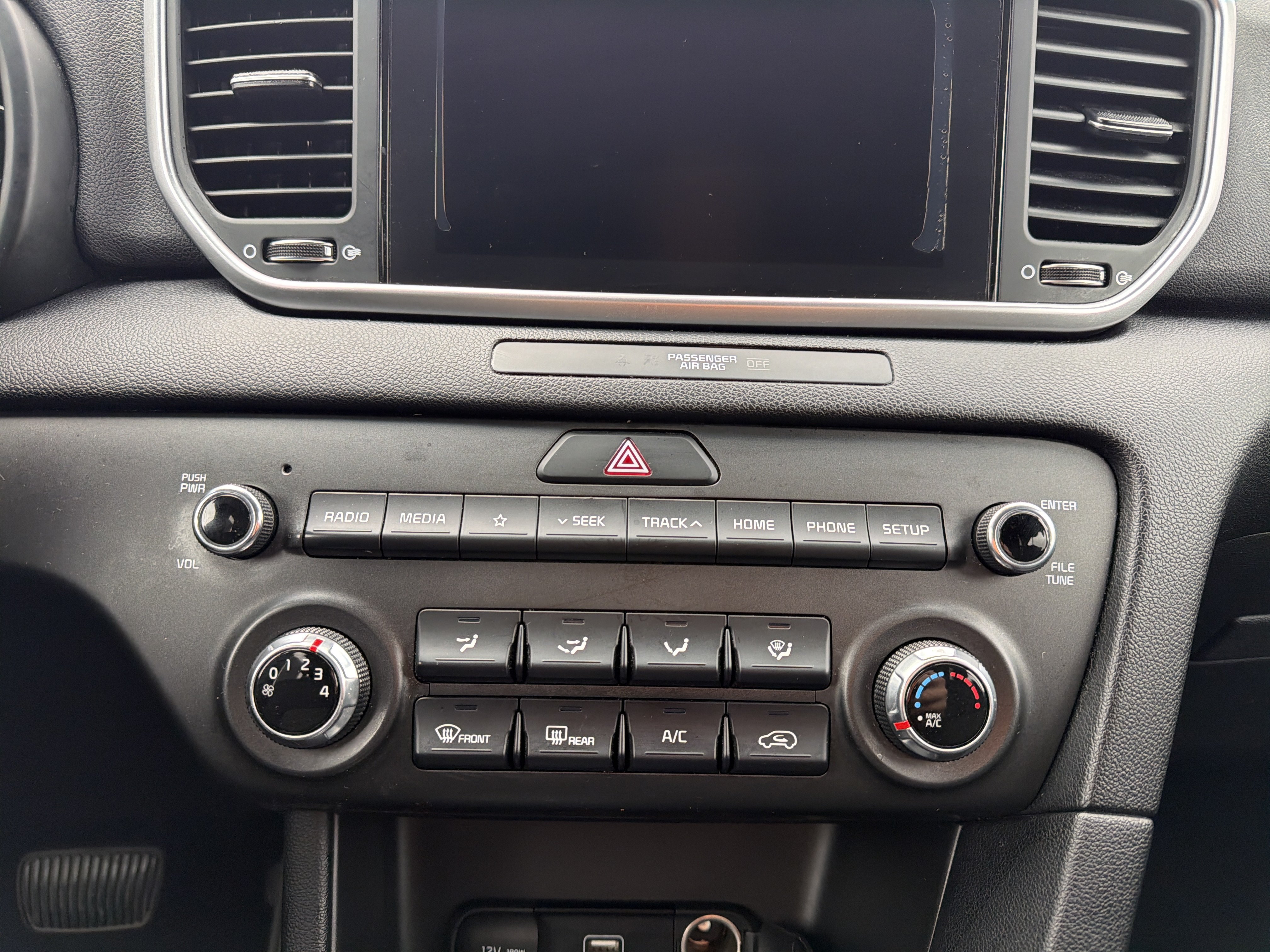 Used 2020 Kia Sportage LX AWD/4WD image 16