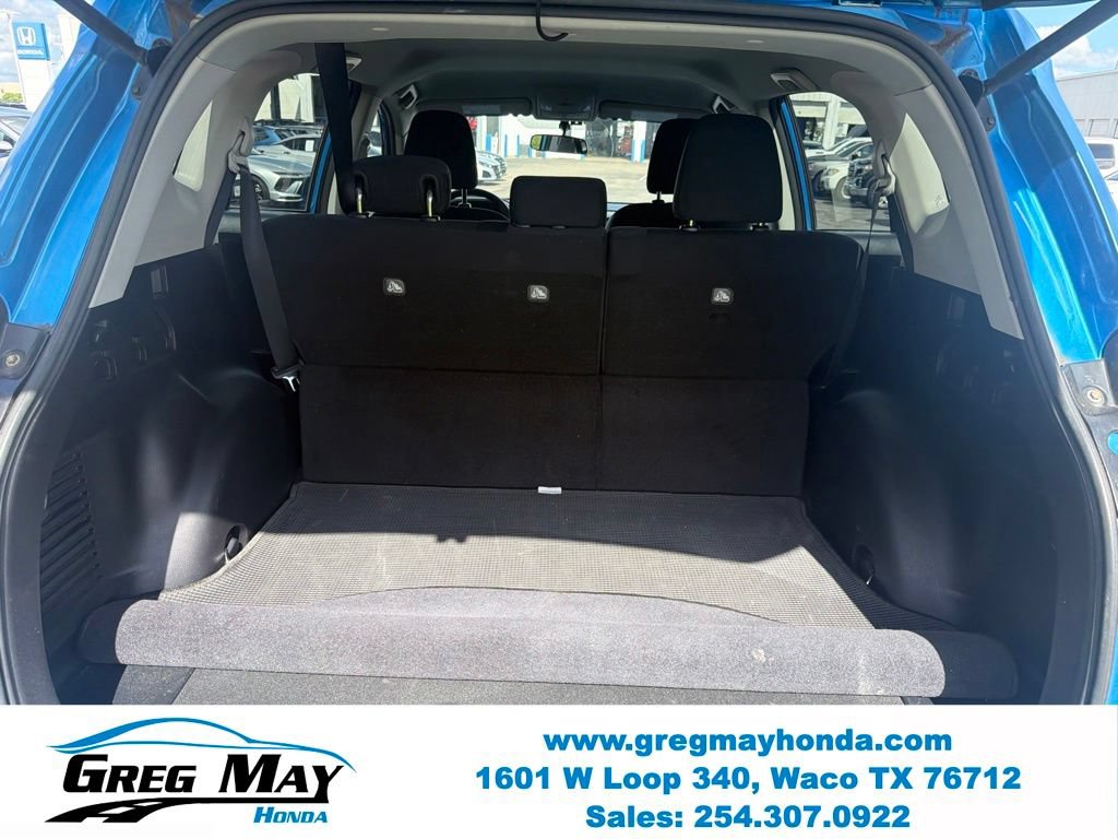 Used 2016 Toyota RAV4 LE FWD image 23
