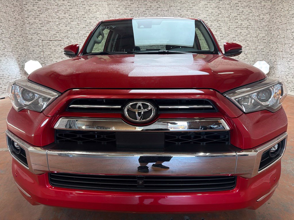 Used 2024 Toyota 4Runner Limited AWD/4WD image 2