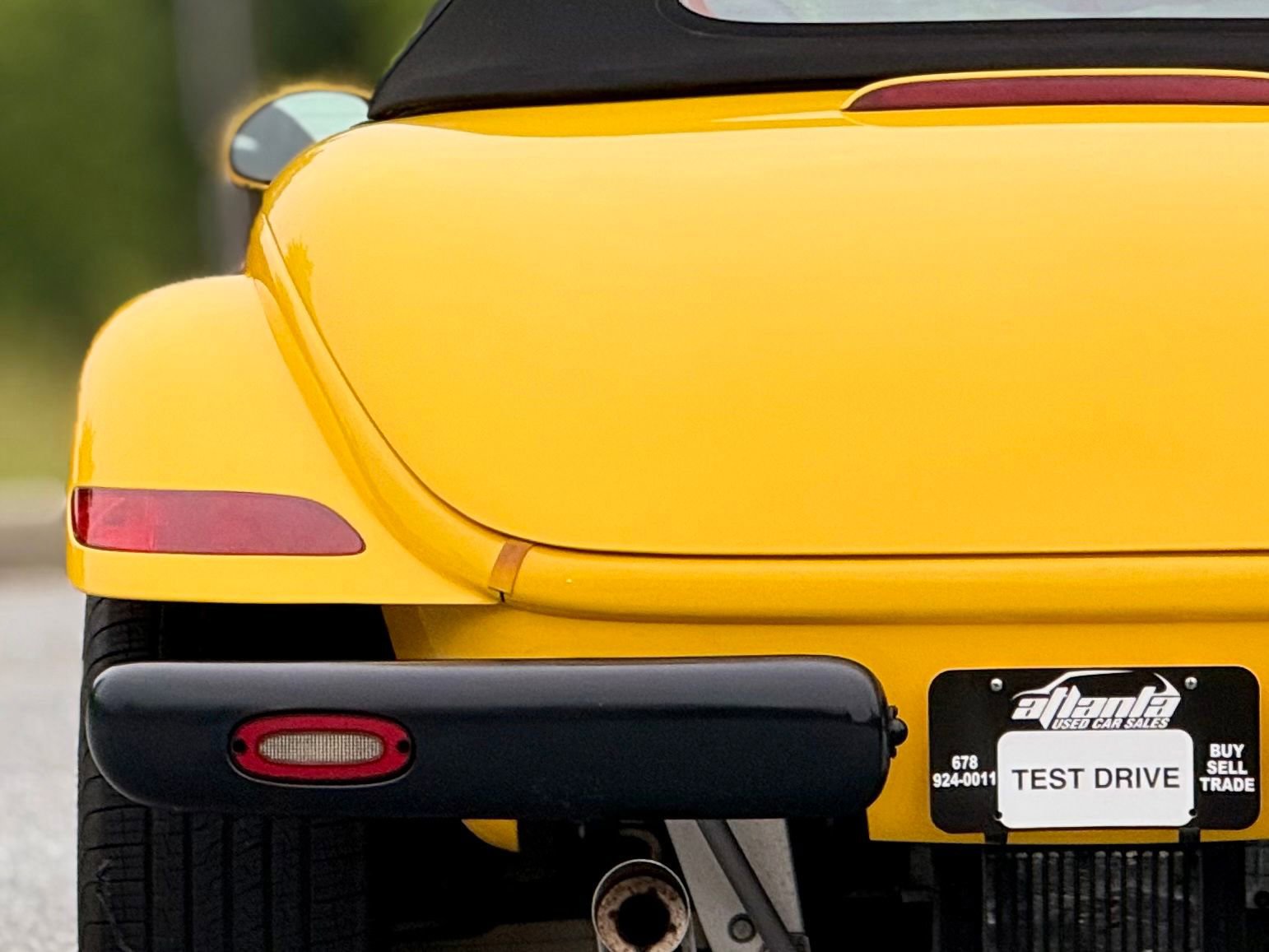 Used 2002 Chrysler Prowler RWD image 16