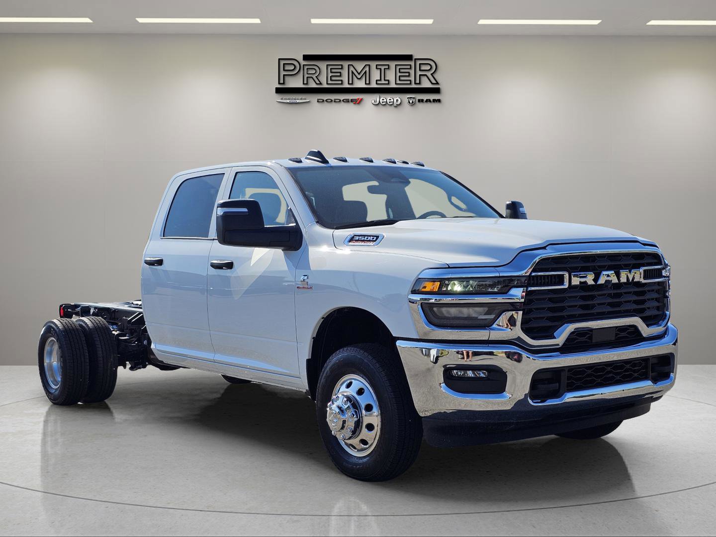 New 2026 RAM 3500 Tradesman w/ Chrome Appearance Group image 5