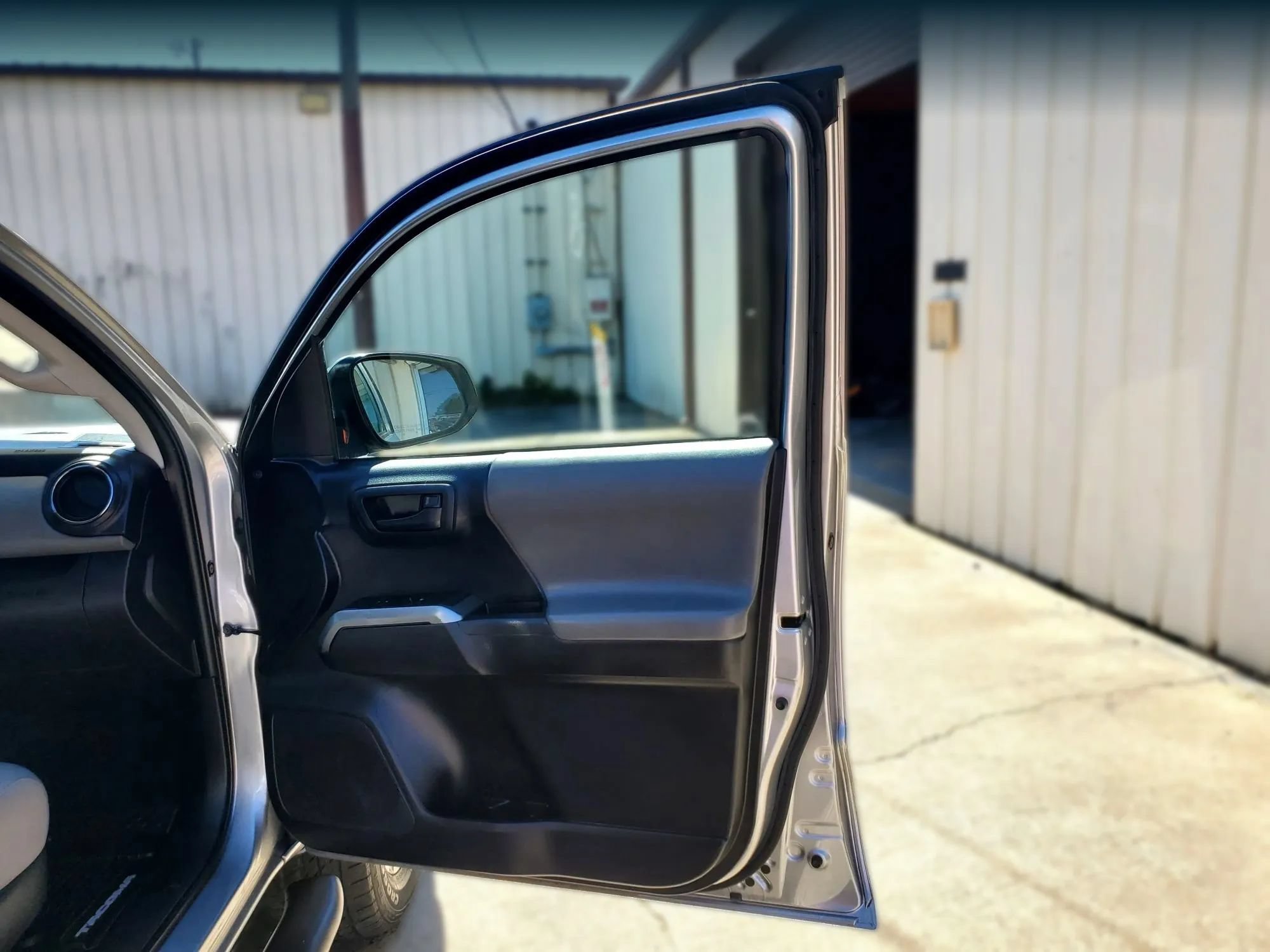 Used 2019 Toyota Tacoma SR5 RWD image 24