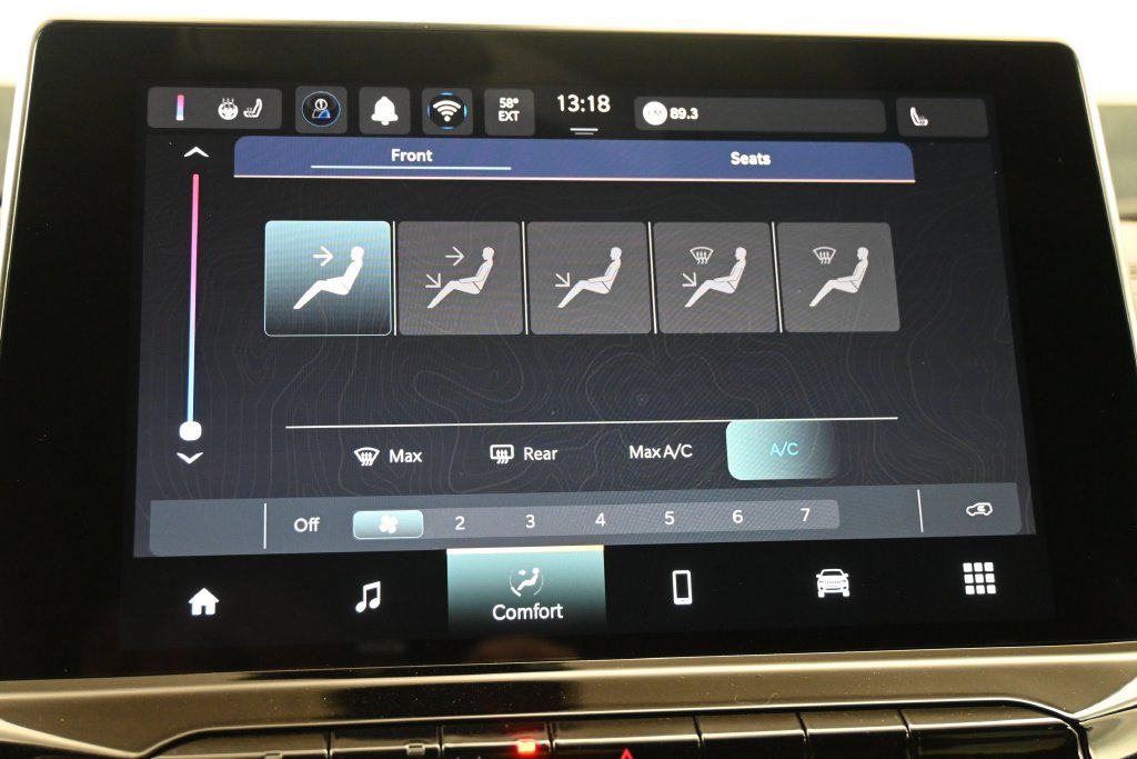 New 2026 Jeep Compass Latitude AWD/4WD image 9