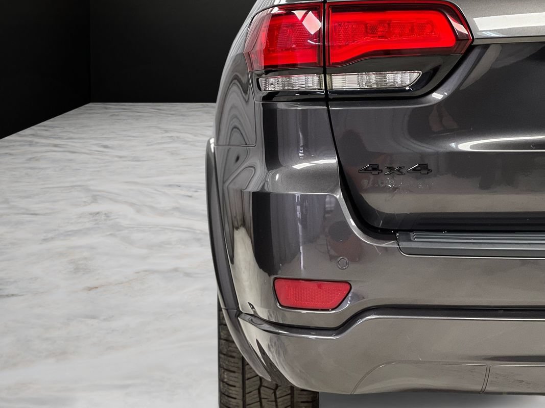 Used 2018 Jeep Grand Cherokee Altitude AWD/4WD image 39