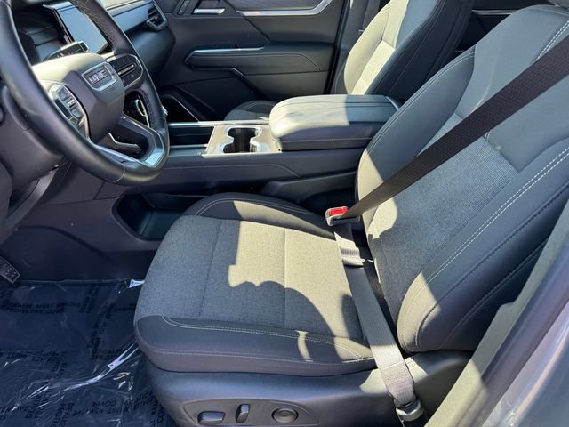 Certified 2025 GMC Acadia Elevation AWD/4WD image 15