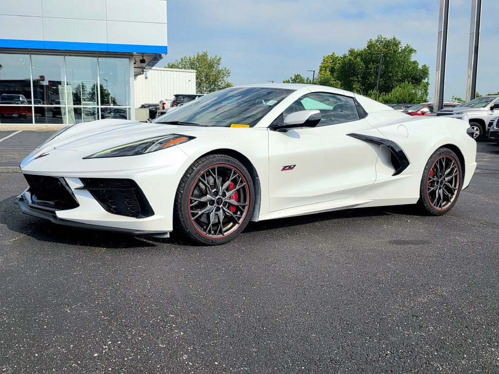 Used 2023 Chevrolet Corvette Stingray Premium Conv w/ Z51 Performance Package RWD image 2
