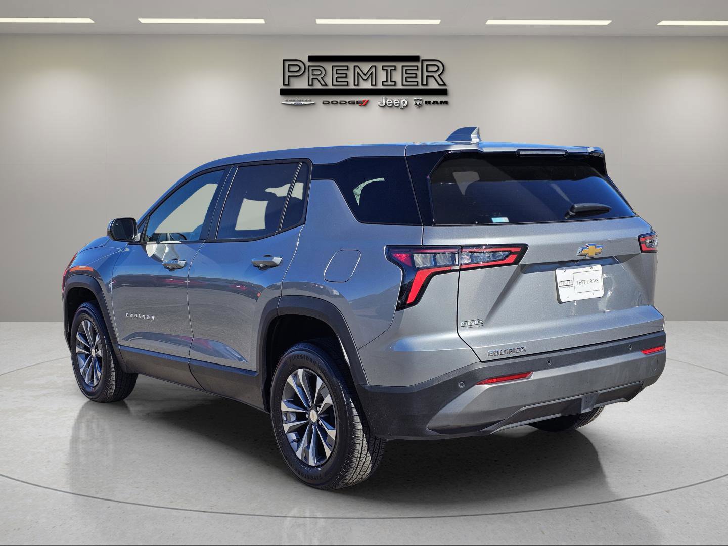 Used 2025 Chevrolet Equinox LT image 12