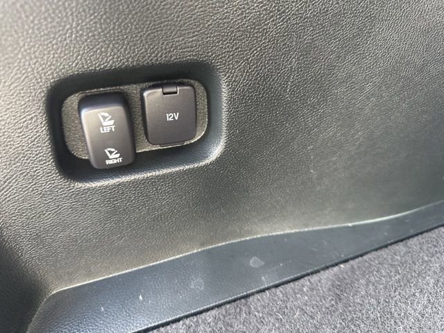 Used 2022 Ford Edge ST-Line image 11