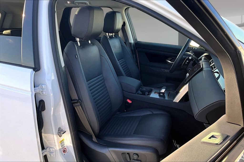 Certified 2025 Land Rover Discovery Sport S AWD/4WD image 27