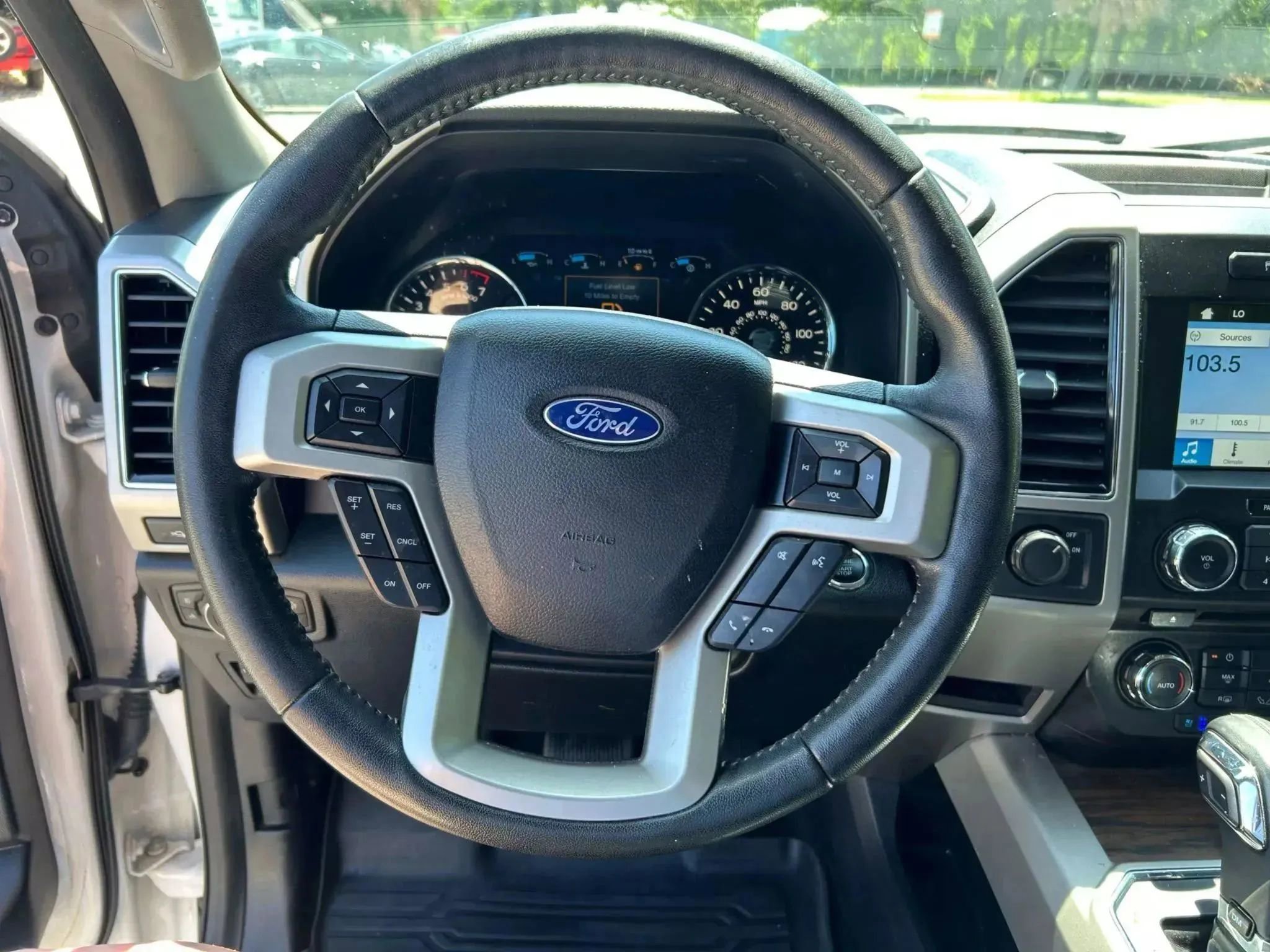 Used 2018 Ford F150 Lariat RWD image 17