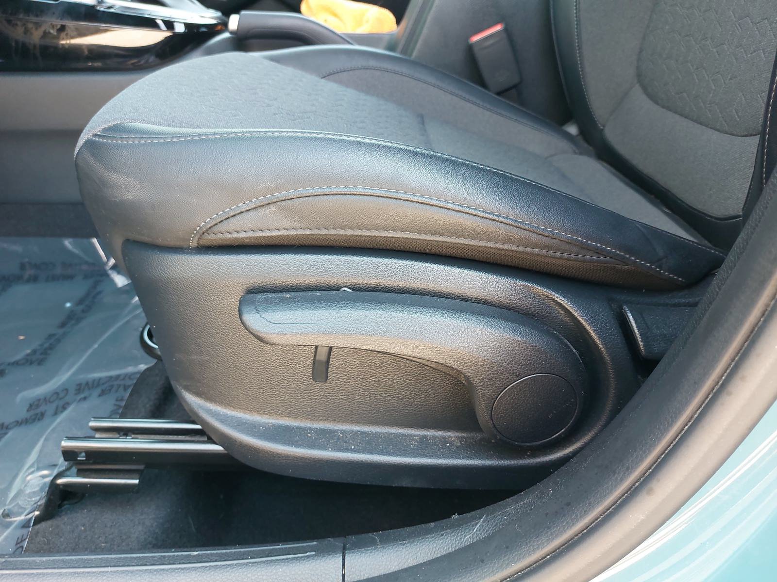 Used 2025 Kia Seltos S FWD image 29
