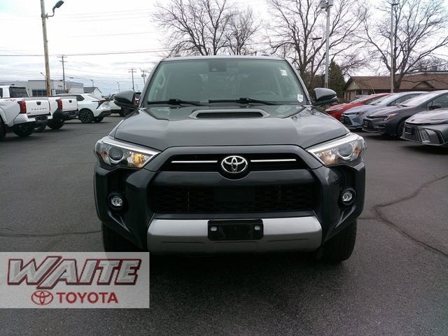 Used 2021 Toyota 4Runner TRD Off-Road Premium AWD/4WD image 6