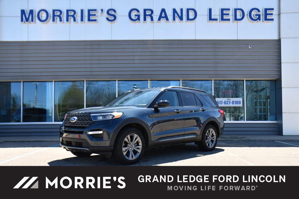Used 2024 Ford Explorer XLT w/ Equipment Group 202A AWD/4WD image 1