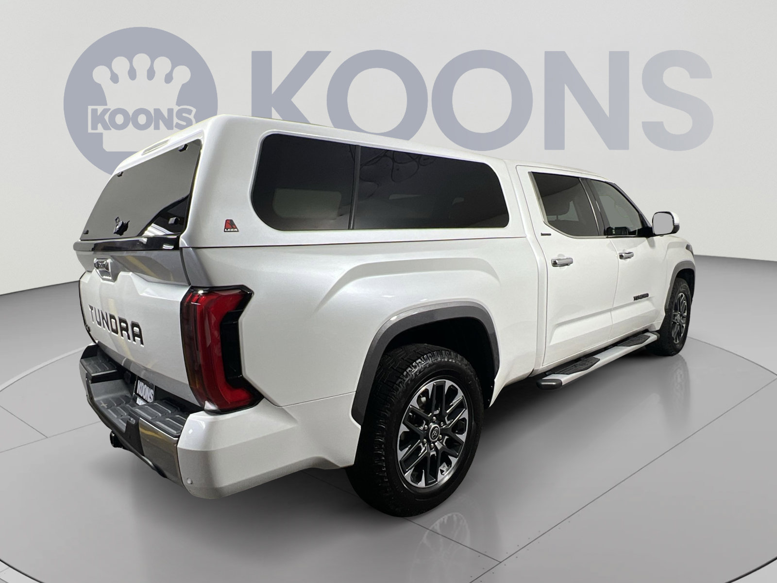 Used 2023 Toyota Tundra Limited AWD/4WD image 7
