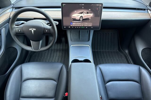 Used 2024 Tesla Model Y Long Range AWD/4WD image 10