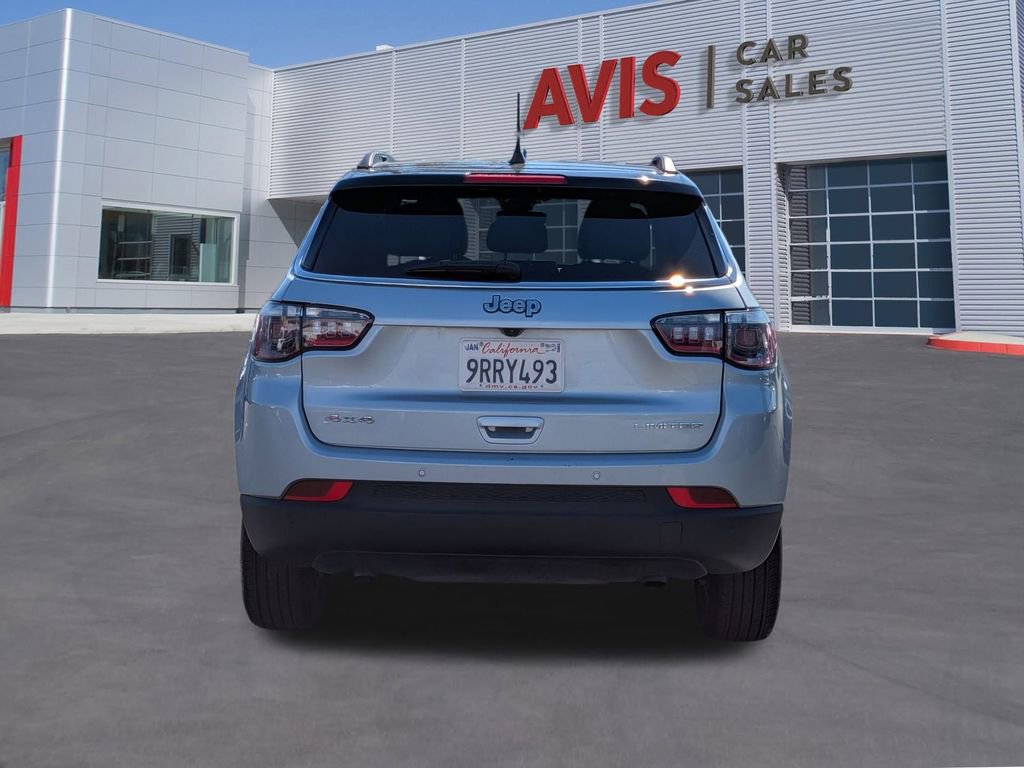 Used 2025 Jeep Compass Limited image 7