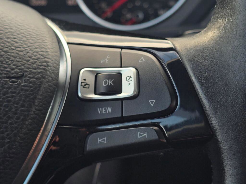 Used 2019 Volkswagen Tiguan SE w/ 3rd Row Seat Package image 47