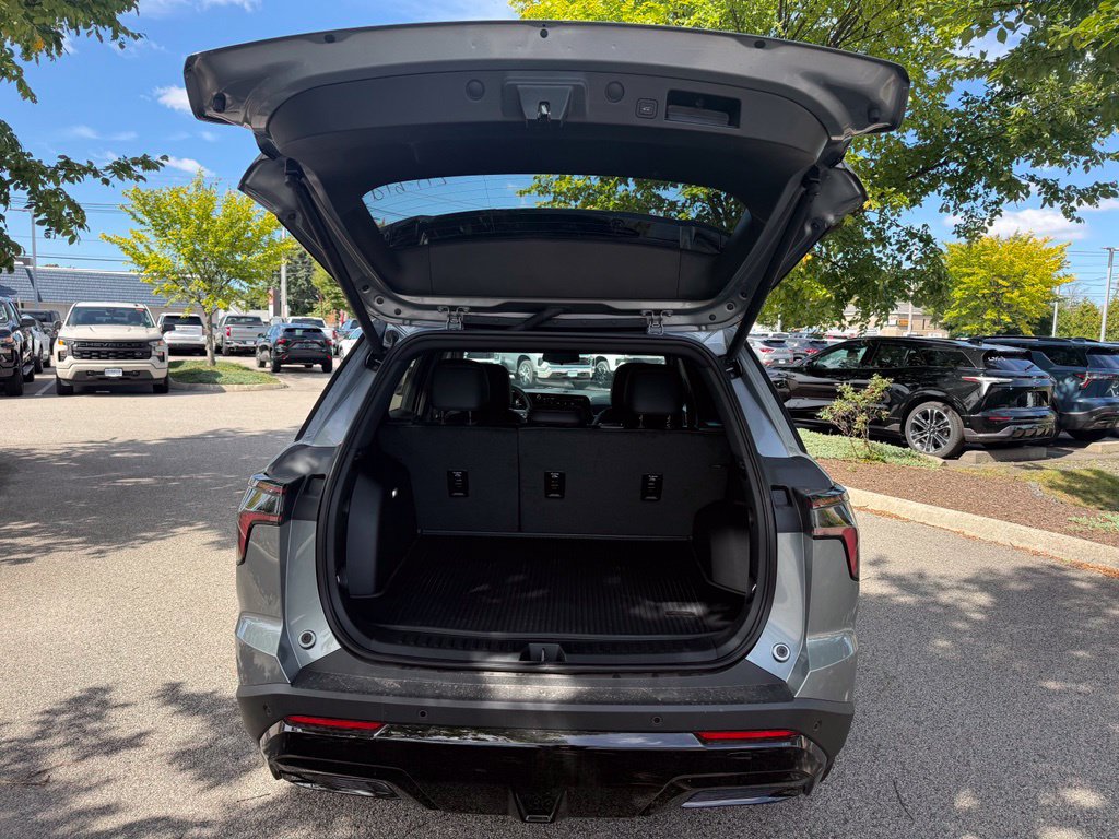 New 2027 Chevrolet Equinox RS w/ Convenience Package III AWD/4WD image 10
