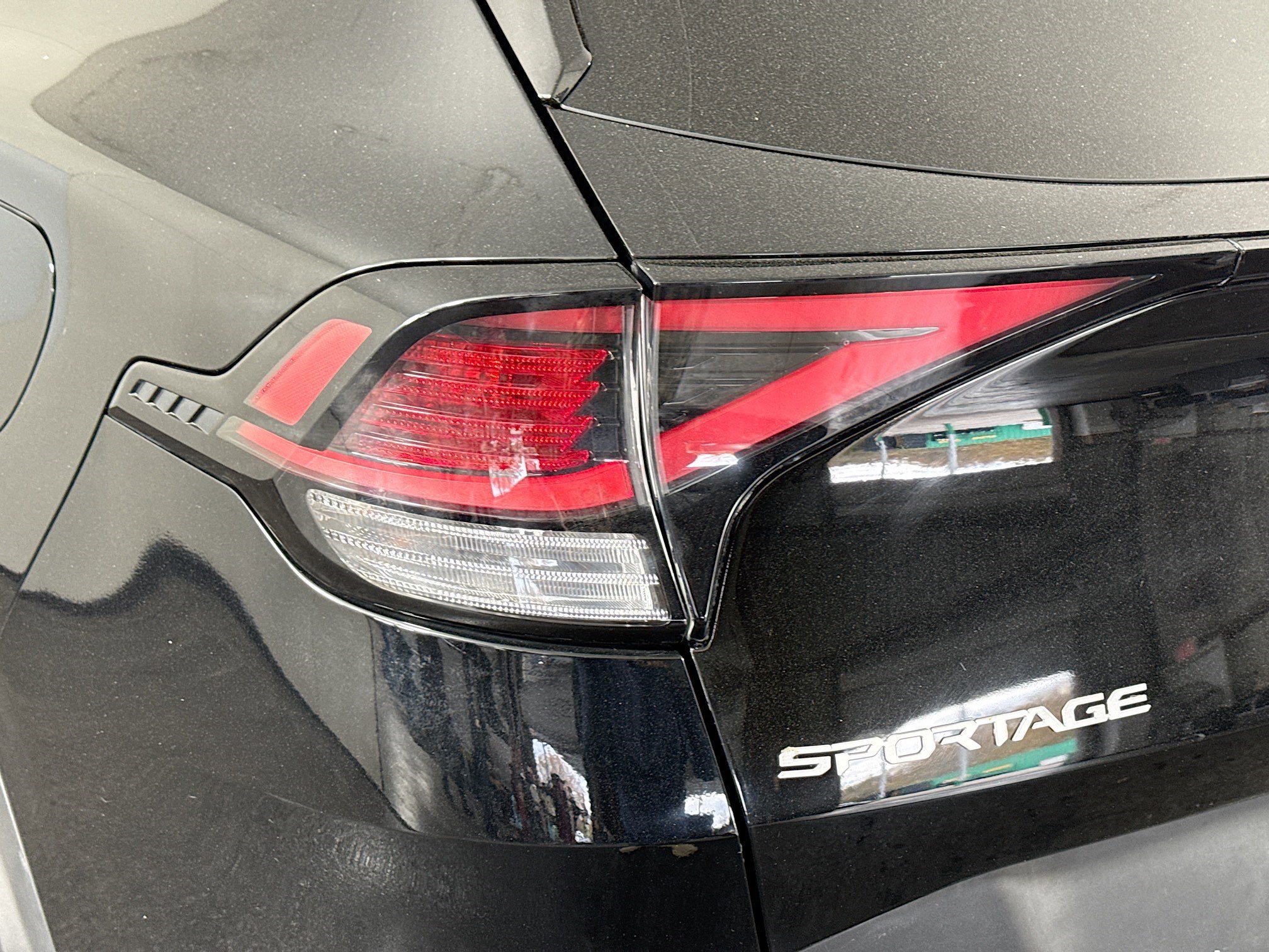 Used 2023 Kia Sportage EX image 36