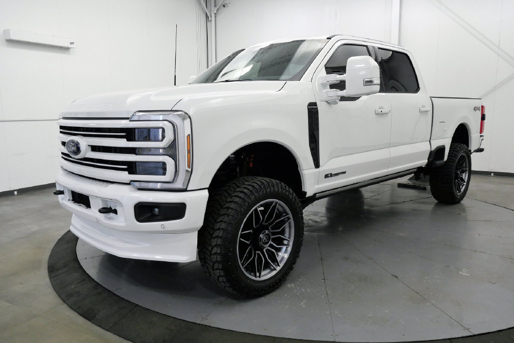 Used 2026 Ford F250 Platinum AWD/4WD image 4