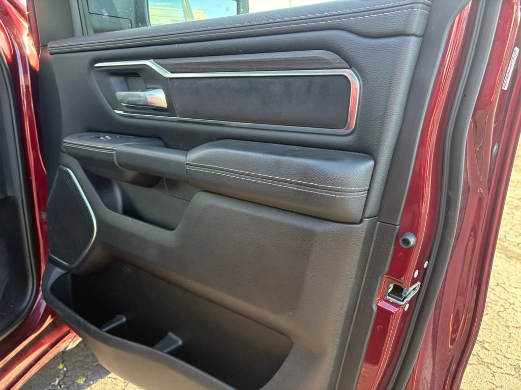 Used 2026 RAM 1500 Laramie AWD/4WD image 11