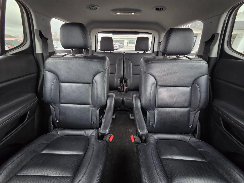 Used 2021 GMC Acadia SLE w/ Driver Convenience Package image 29