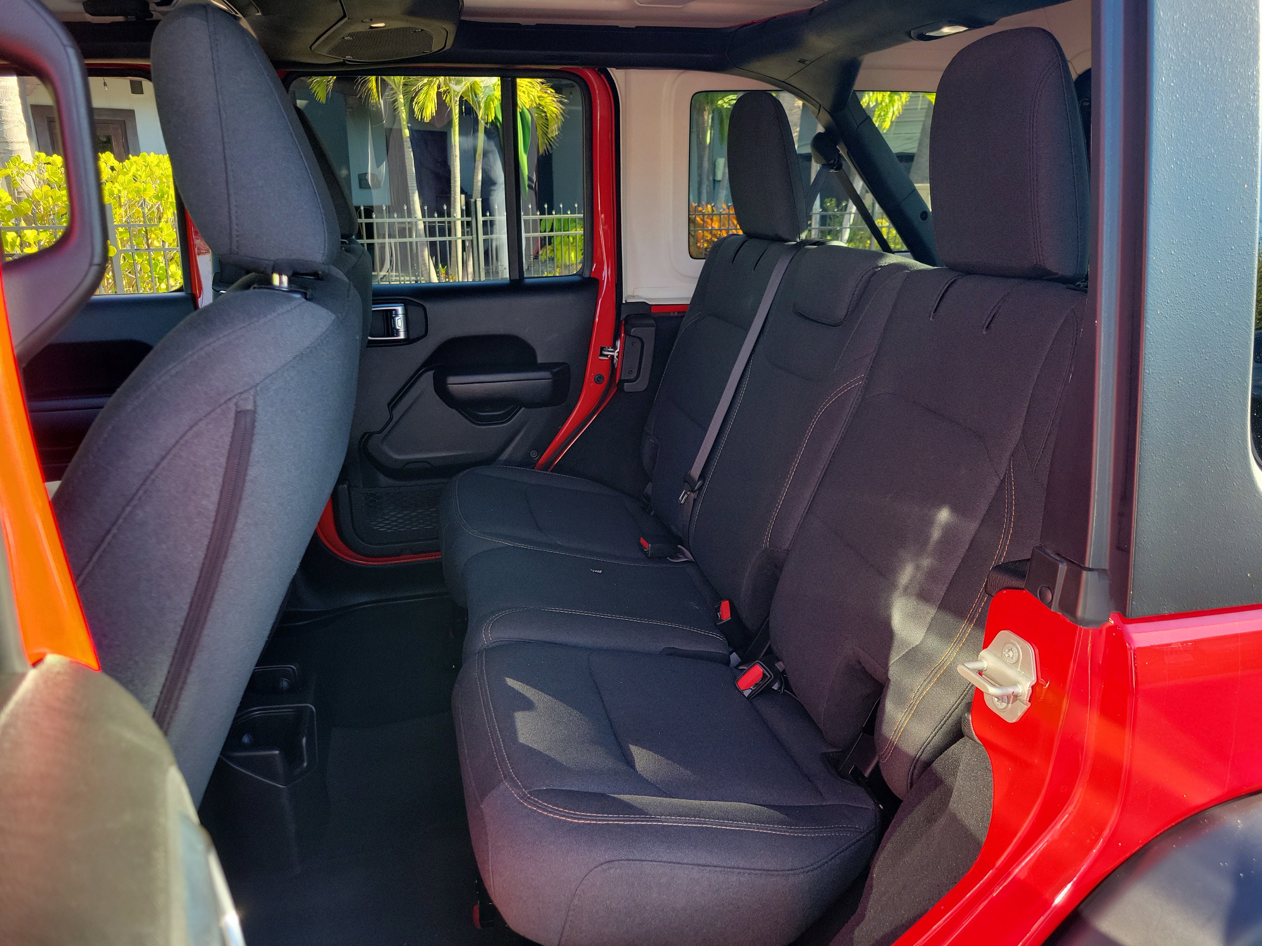 Used 2024 Jeep Wrangler Sport S image 17