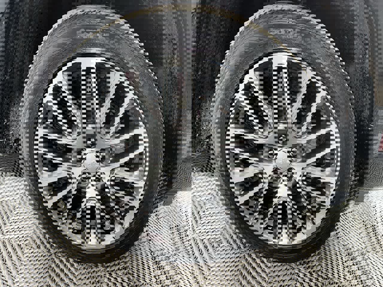 Used 2022 Jeep Compass Limited w/ Elite Group image 10