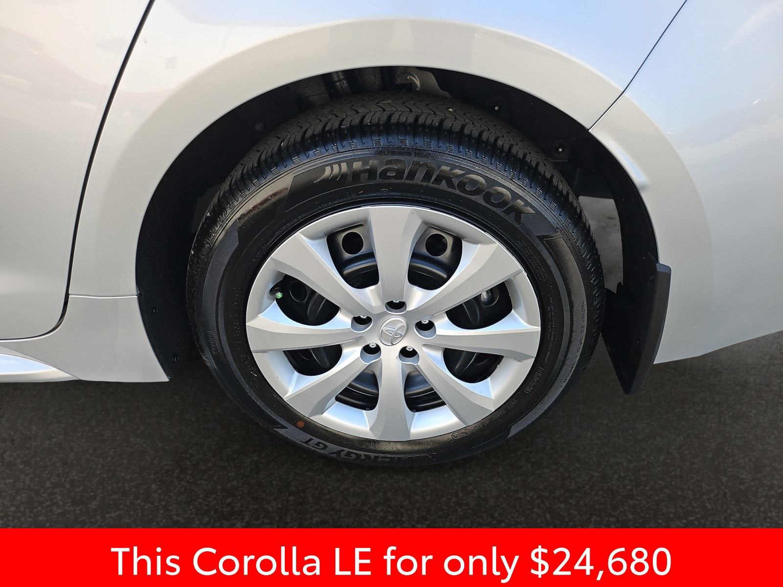 Used 2026 Toyota Corolla LE FWD image 46