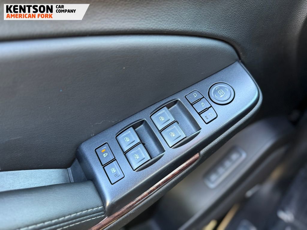 Used 2020 GMC Yukon SLT AWD/4WD image 17
