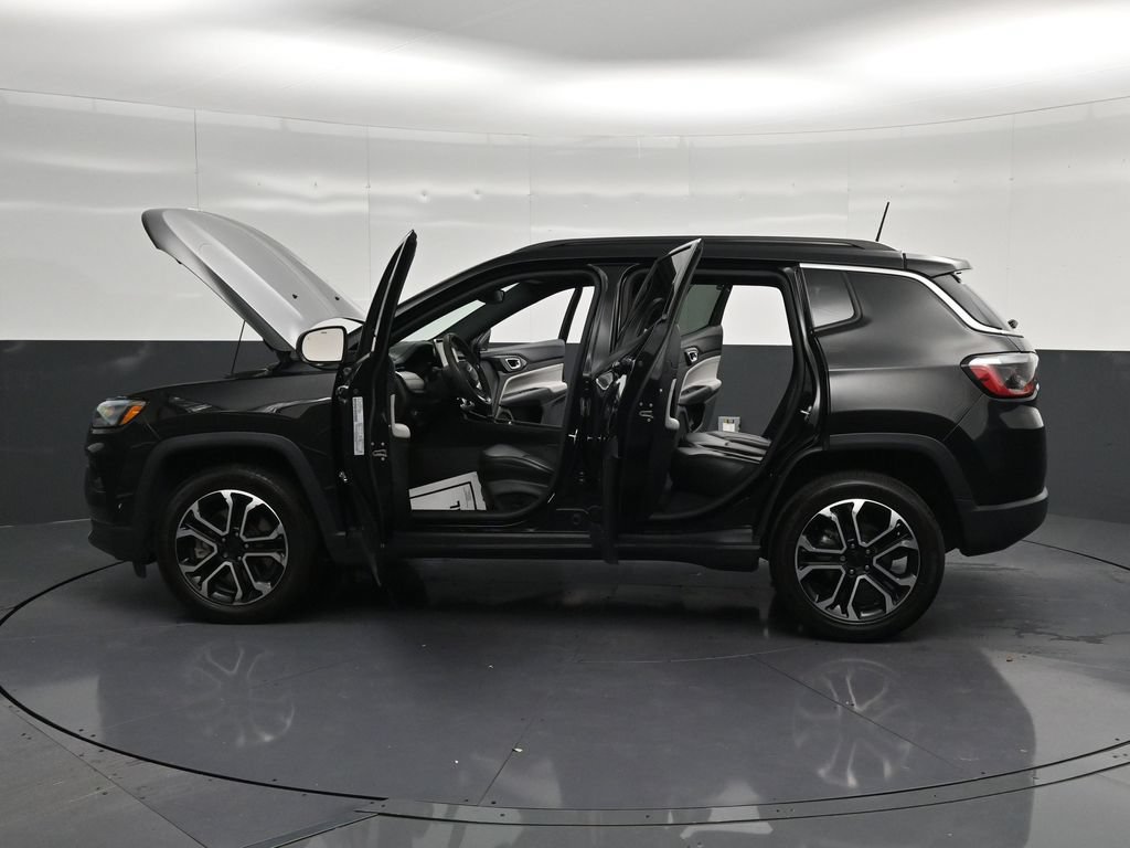 Used 2023 Jeep Compass Limited AWD/4WD image 38