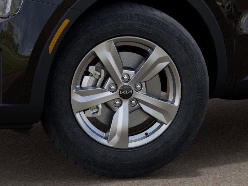 Used 2025 Kia Sorento LX image 10
