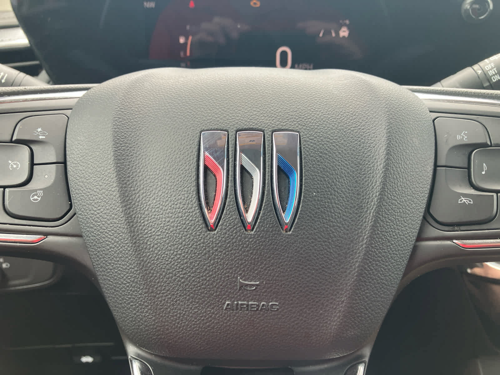 Used 2025 Buick Encore GX Avenir w/ Avenir Technology Package FWD image 16