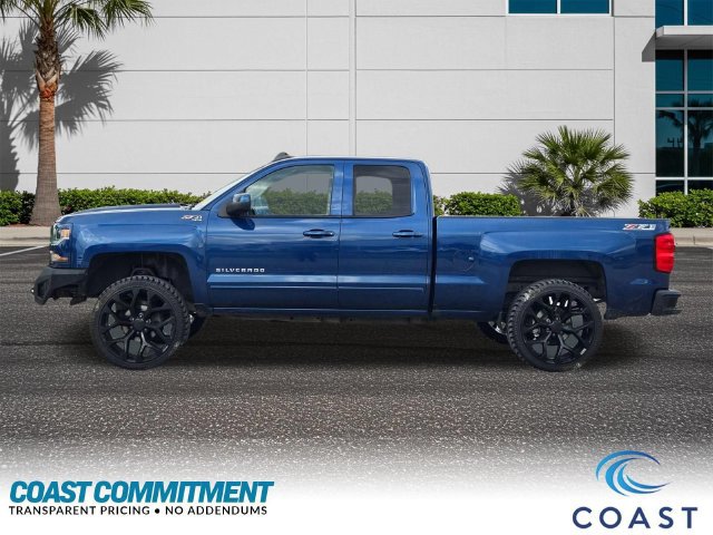 Used 2017 Chevrolet Silverado 1500 LT w/ All Star Edition AWD/4WD image 3