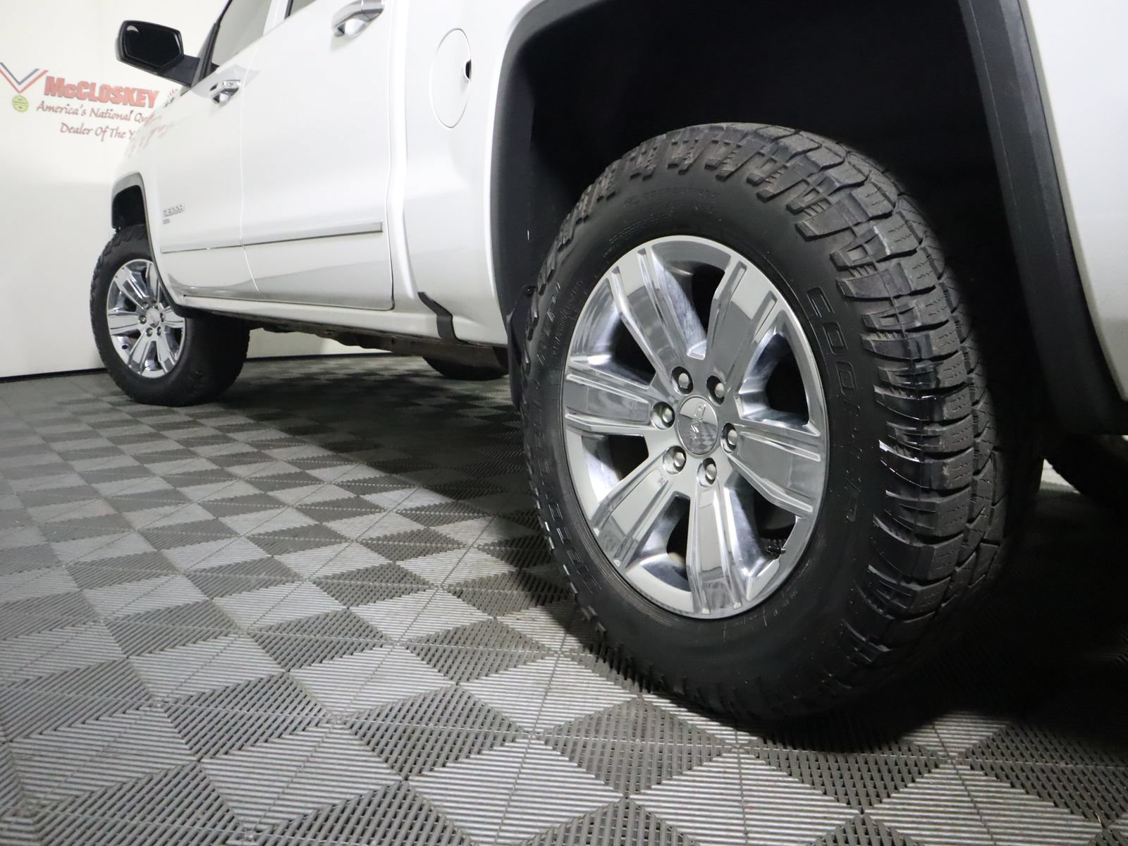 Used 2018 GMC Sierra 1500 SLT AWD/4WD image 15