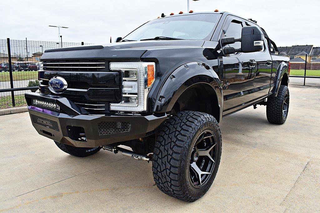 Used 2019 Ford F250 Lariat w/ Lariat Ultimate Package AWD/4WD image 15