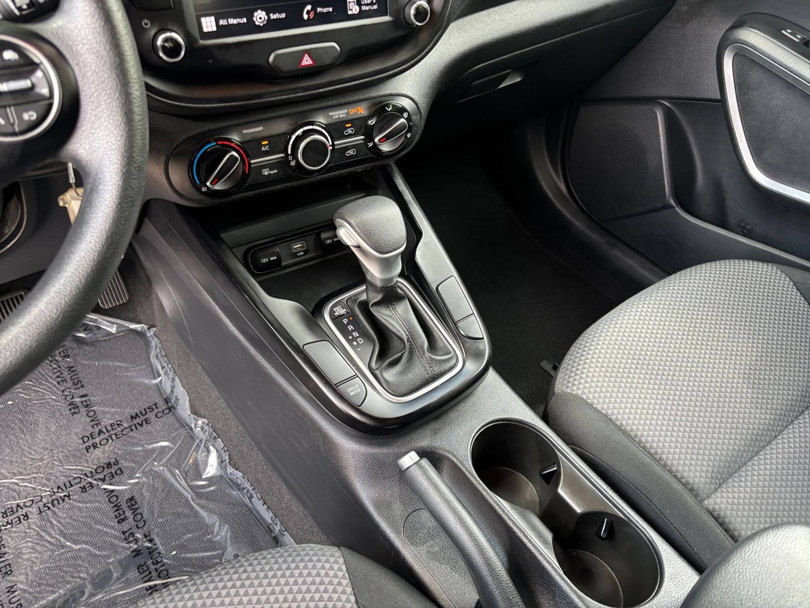 Used 2025 Kia Soul LX w/ LX Technology Package FWD image 40
