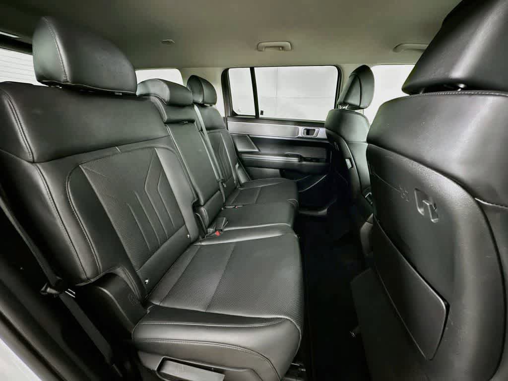 Used 2024 Hyundai Santa Fe SEL FWD image 31