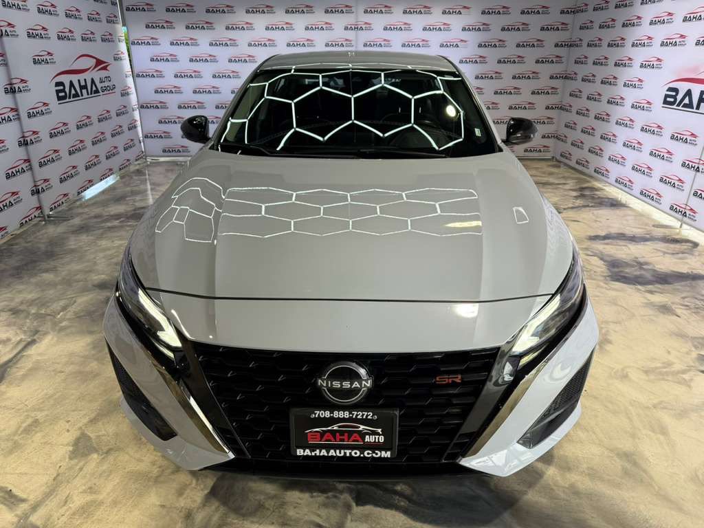 Used 2025 Nissan Altima 2.5 SR FWD image 4