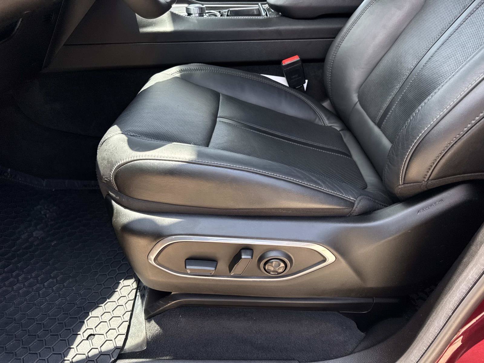 Used 2022 Jeep Wagoneer Series II RWD image 16