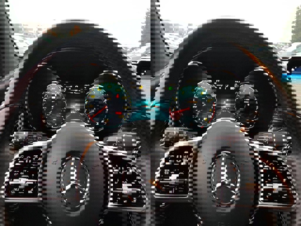 Used 2022 Mercedes-Benz GLC 300 GLC 300 w/ Driver Assistance Package image 19