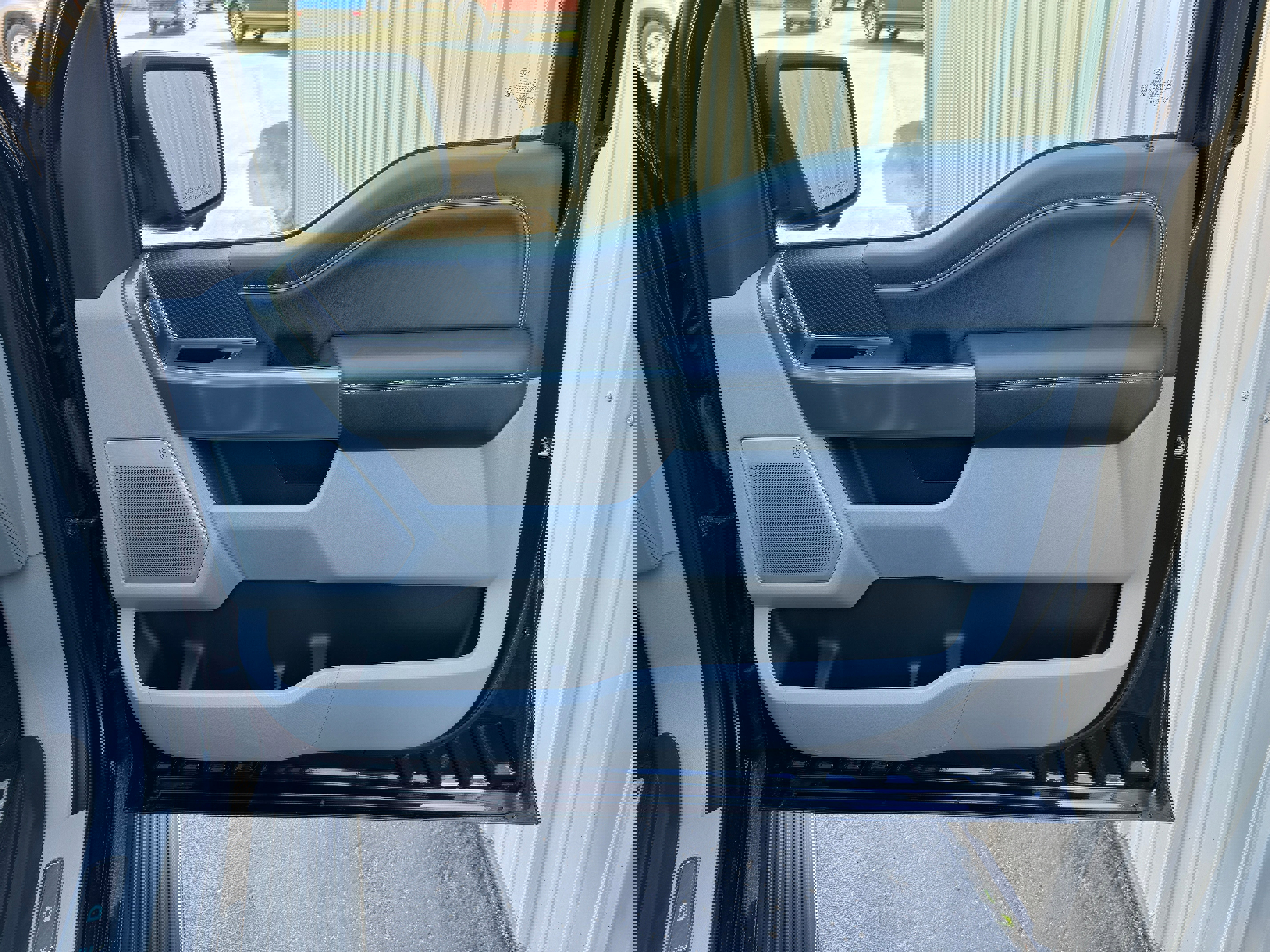 Used 2022 Ford F150 Limited image 32