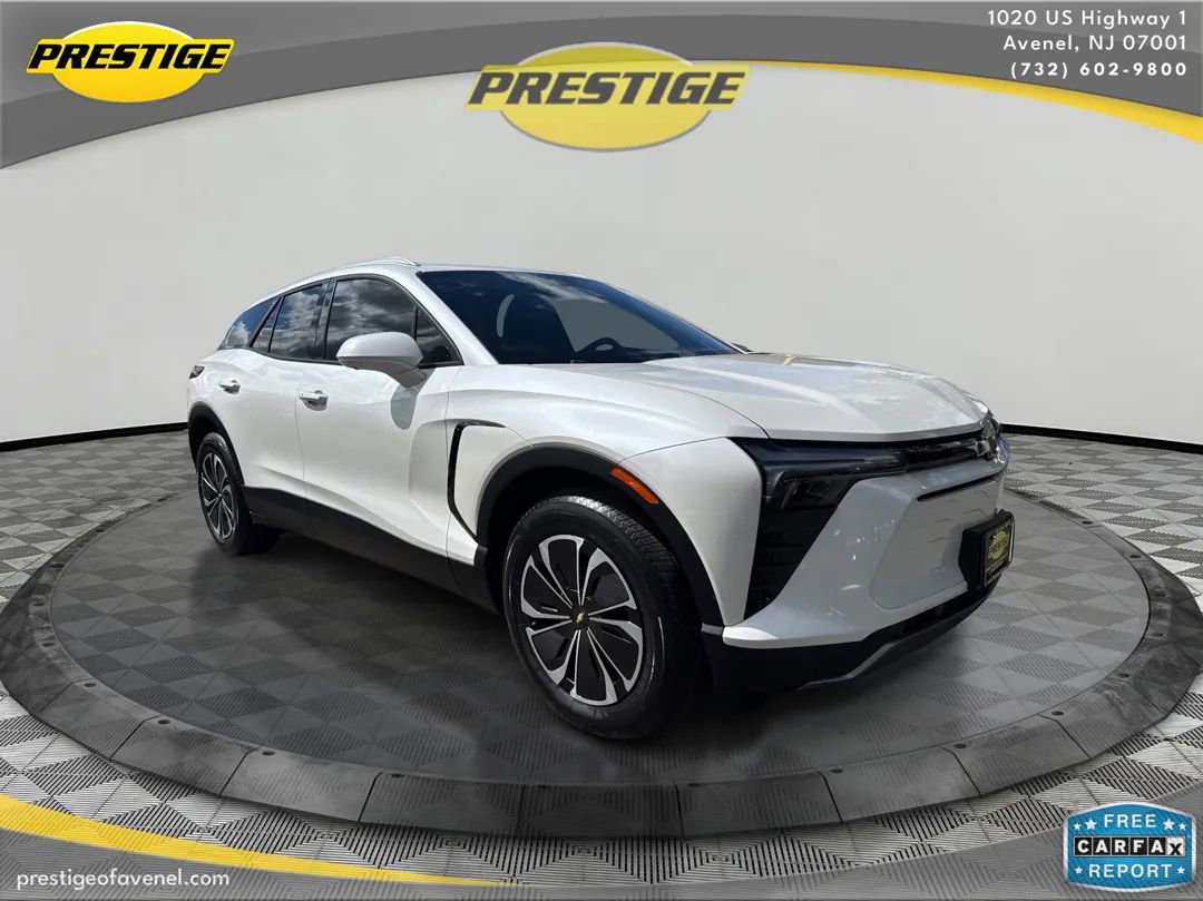 Used 2024 Chevrolet Blazer EV LT AWD/4WD image 3